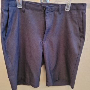 Size 36 Pebble Beach golf shorts